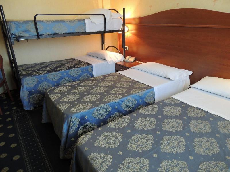 Hotel Rigolfo มอนคาลีเอรี ภายนอก รูปภาพ