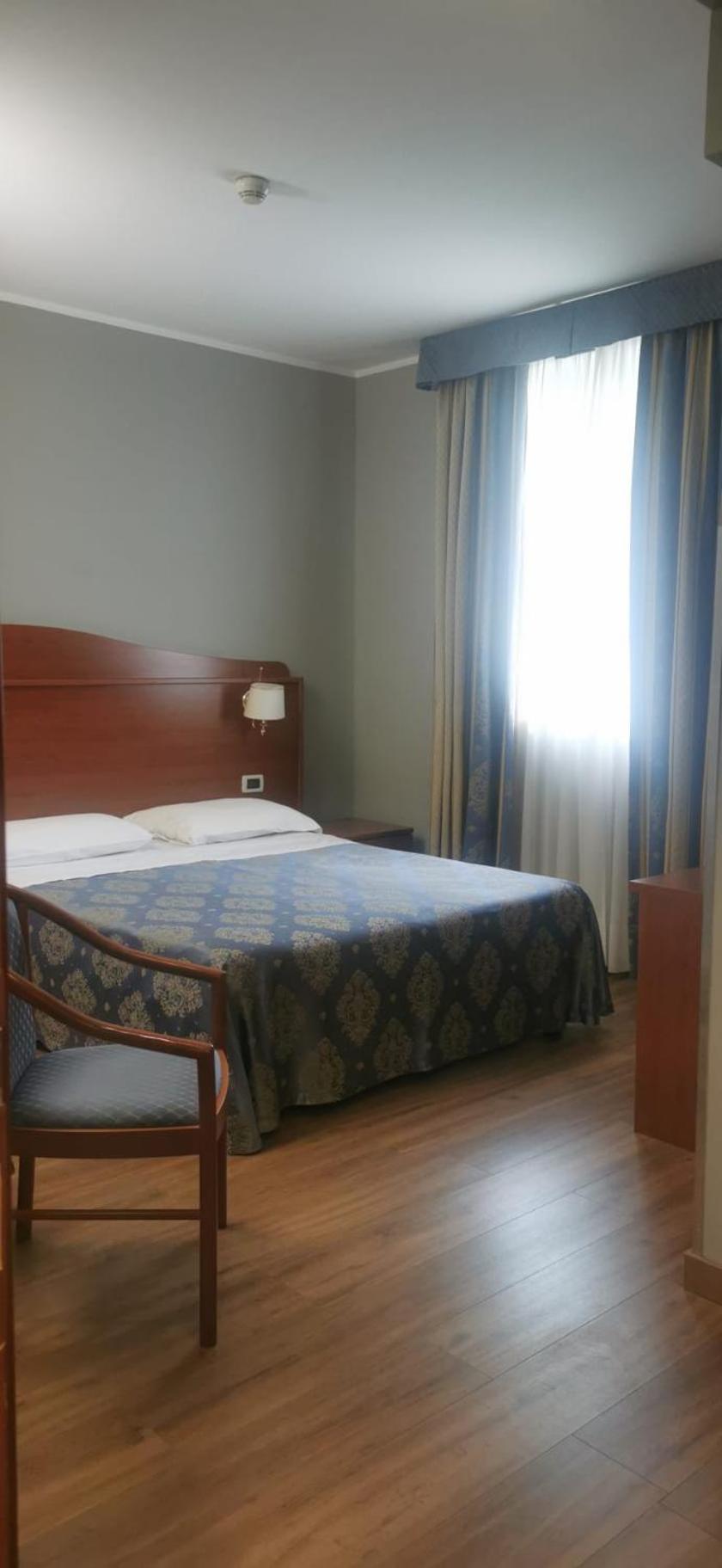 Hotel Rigolfo มอนคาลีเอรี ภายนอก รูปภาพ